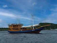 Blue Lotus Dive Boat
