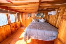 Master Cabin Blue Lotus