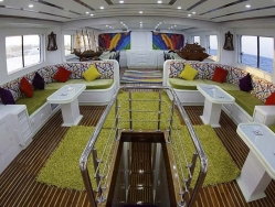 lounge and diving area tillis egypt liveaboard dive boat