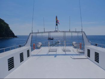 top deck view on liveaboard Seatopia