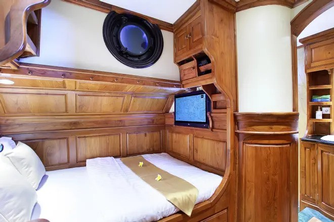 stateroom 4 cabin adelaar liveaboard