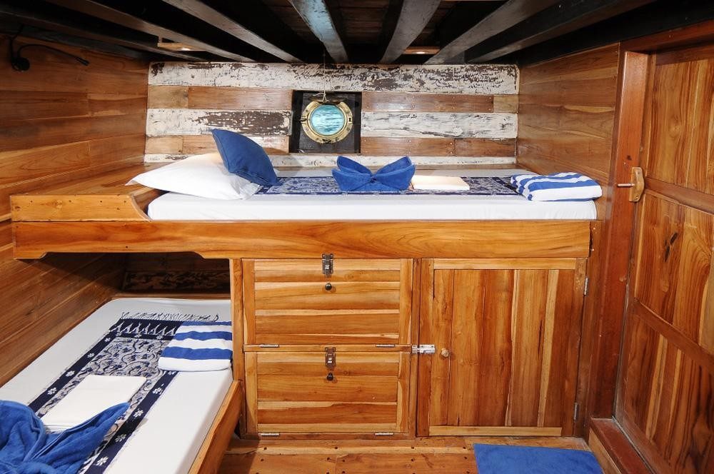 Twin Cabin 4