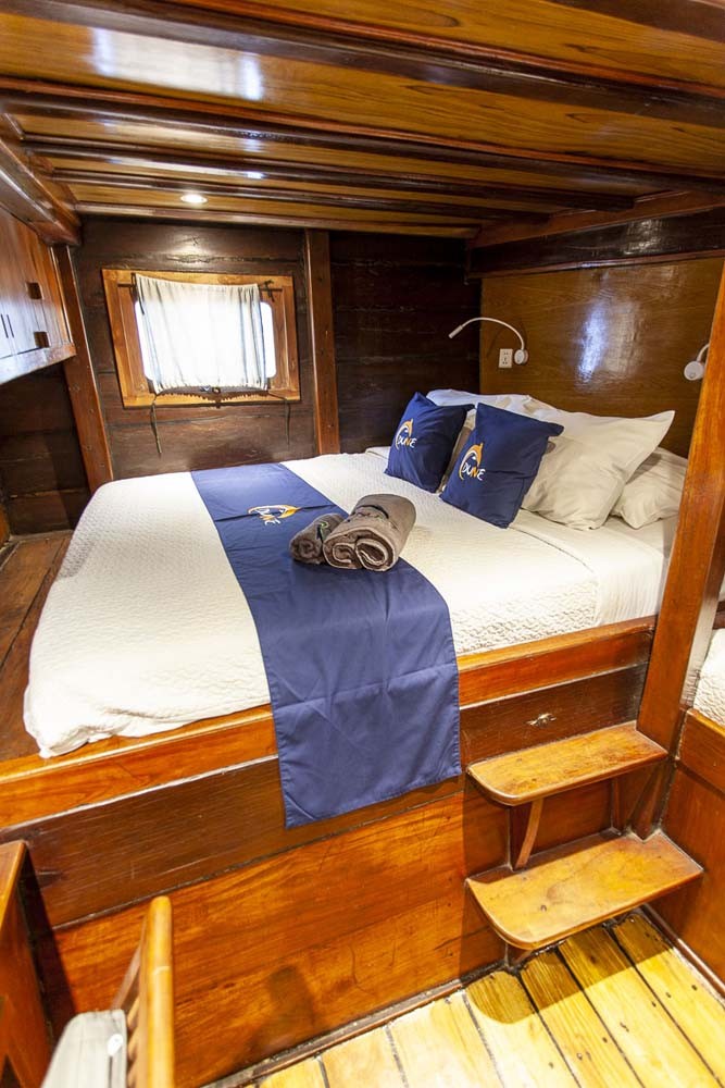 double cabin on dive boat