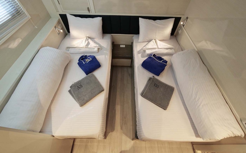 deluxe twin cabin