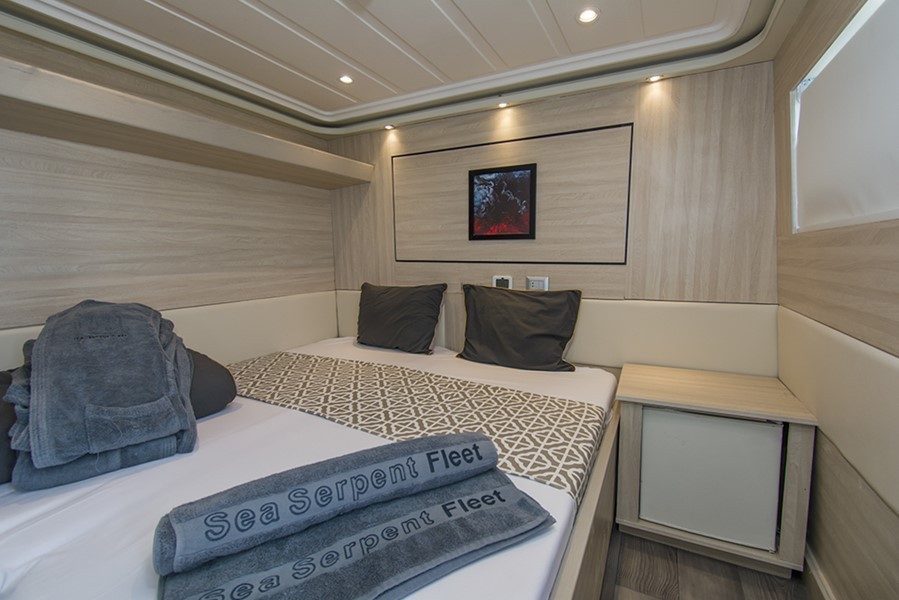 lower deck double cabin