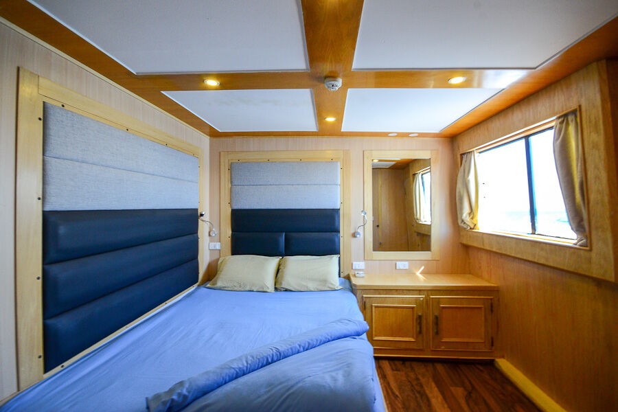 double upper cabin blue seas