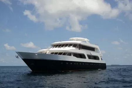 MV Emperor Leo