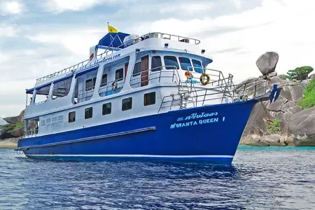 MV Manta Queen 1