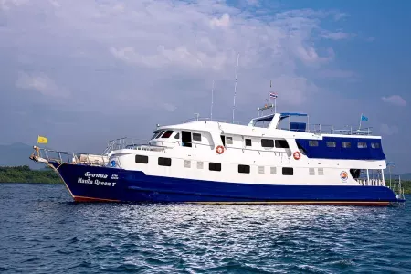MV Manta Queen 7